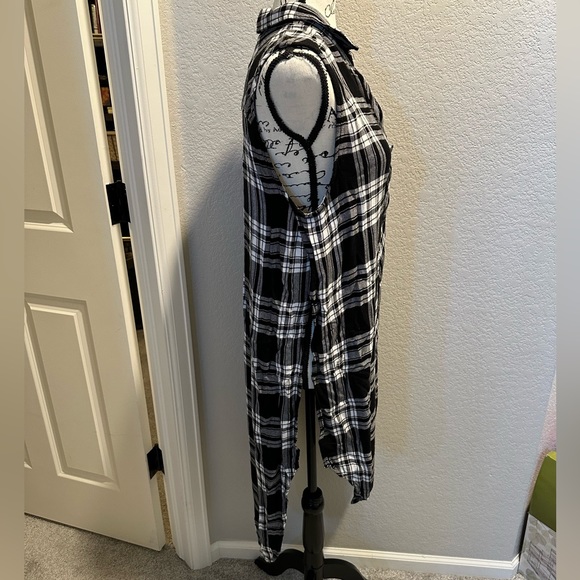 Rails Button Up Tunic - Picture 3 of 5